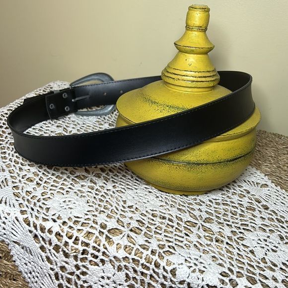 Black belt women’s with muted silver buckle B13 - Picture 4 of 9